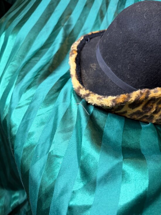 Sonni San Francisco Wool Fedora – Leopard Print – Film Prop main image 6